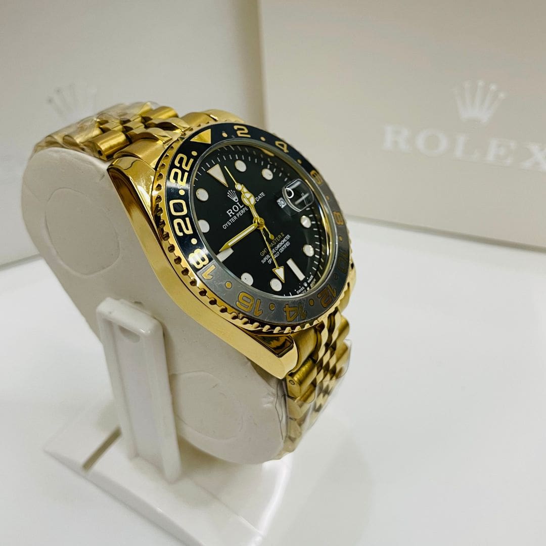 GMT Master - 40mm - Stainless Steel - Yellow Gold Black Dial Jubilee 0052